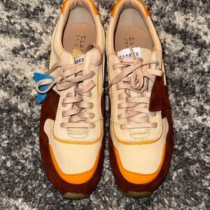 Clarks Men's Cream, Orange, and Brown Sneakers